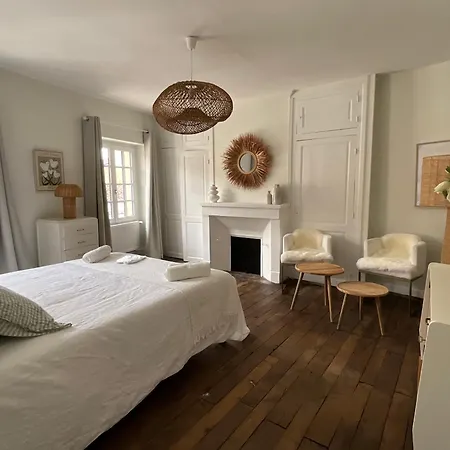 Le Clos Notre Dame Hotel Particulier Hypercentre Poitiers Guest house Poitiers