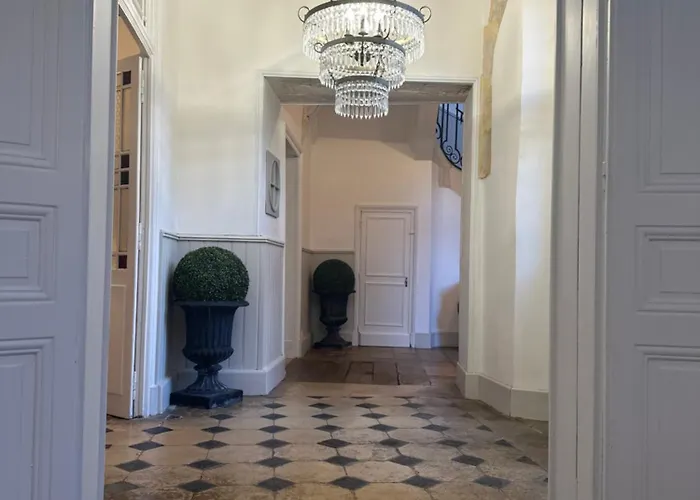 Le Clos Notre Dame Particulier Hypercentre Гостевой дом Пуатье