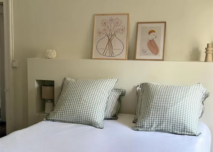 Гостевой дом Le Clos Notre Dame Particulier Hypercentre 3*