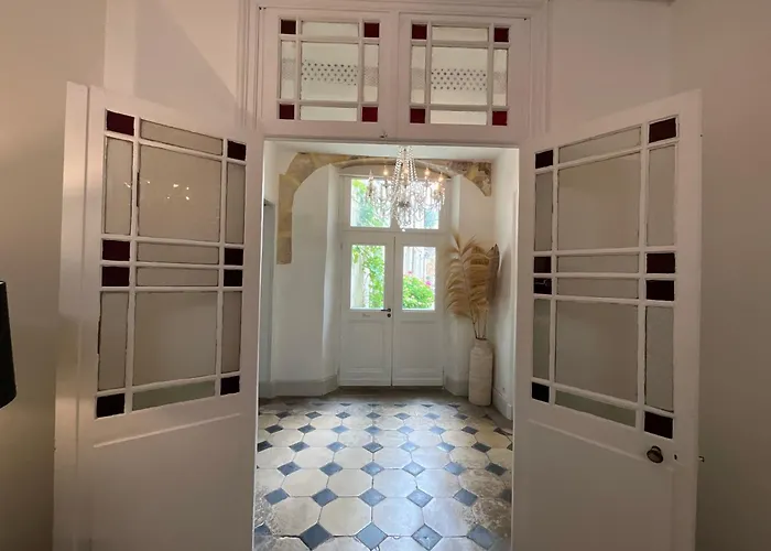 Гостевой дом Le Clos Notre Dame Particulier Hypercentre Пуатье