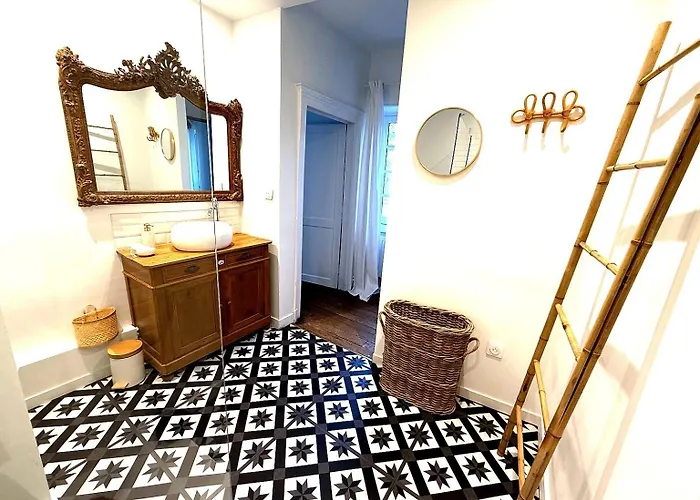 Le Clos Notre Dame Particulier Hypercentre 3* Пуатье