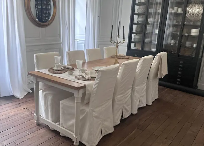 ゲストハウス Le Clos Notre Dame Particulier Hypercentre 3*